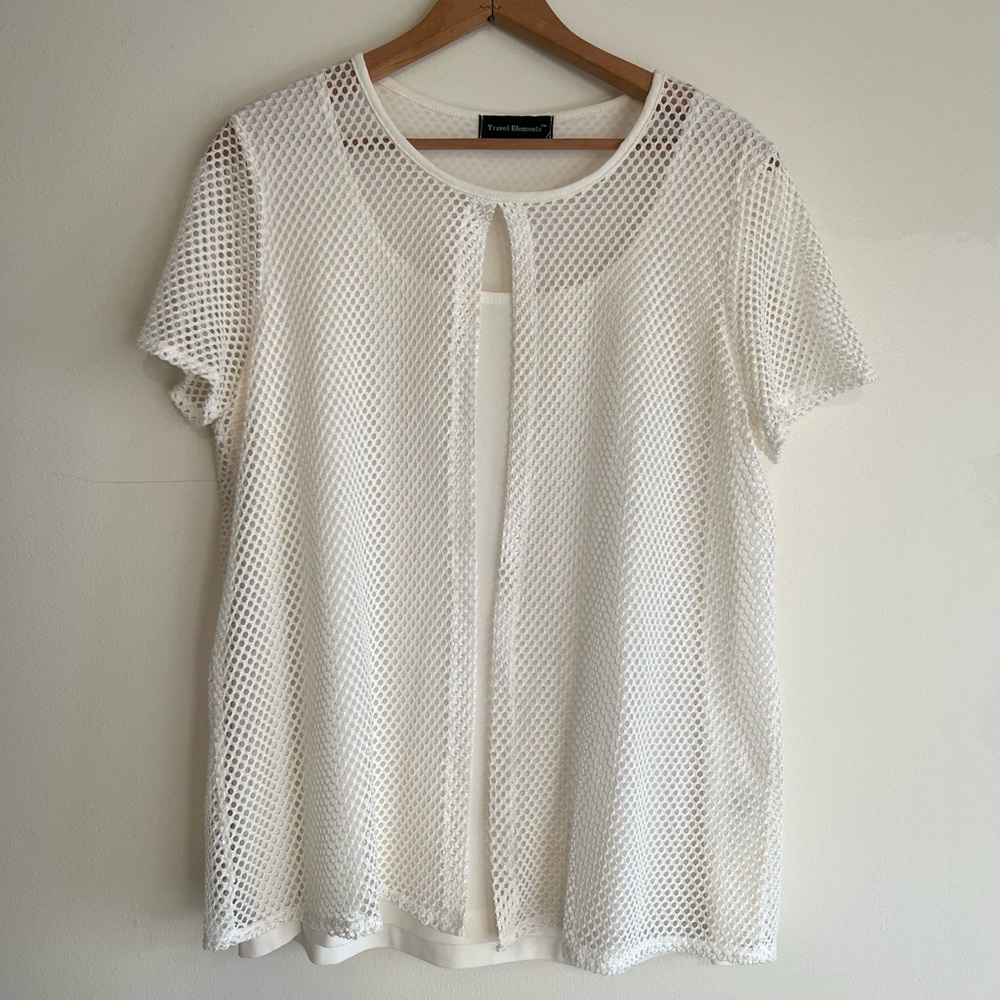 Cream/white netted overlay top, Travel Elements, size L
